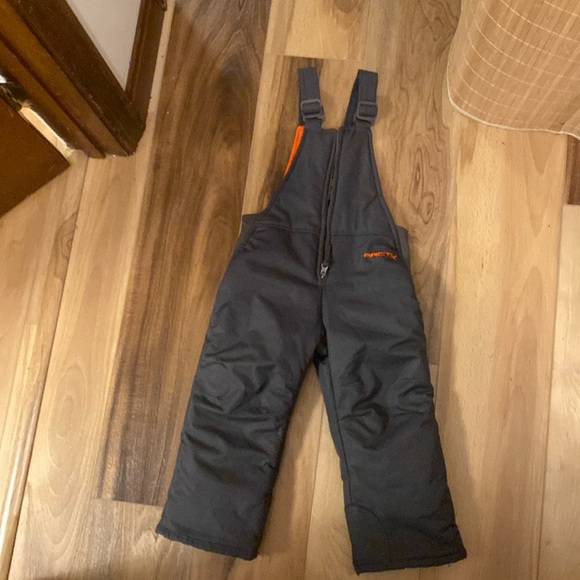 3T Snow bib. - Picture 1 of 3